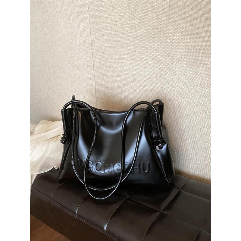 Túi Đi Lại Dung Lượng Lớn Thích Hợp Cho Học Sinh Và Người Đi Làm Nữ Da Mềm Túi Kẹp Nách Đeo Một Bên Vai Cảm Giác Rộng Rãi Túi Tote Hàng Mới Về Mùa Xuân Và Mùa Hè 2024