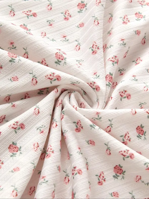 Plus Size Ditsy Floral Print Cami Top & Elastic Waist Shorts Pyjama Two-Piece Set, Elegant Comfy Loungewear Set for Women, Women's Sleepwear for All Seasons 5