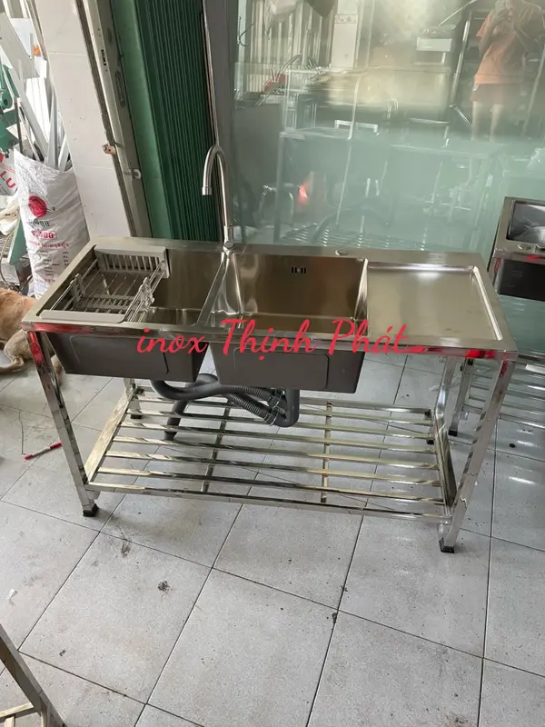 Trọn bộ chậu đúc 2 hộc 1 lá inox 304 kích thước 50x120cm có chân vòi đầy đủ phụ kiện 1