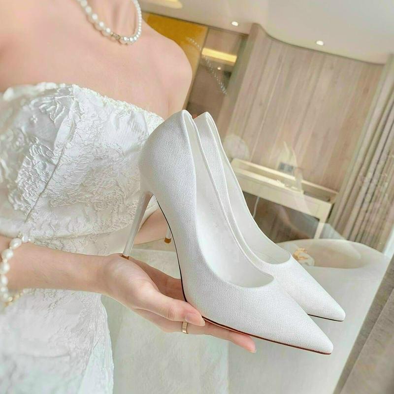  Giày cao gót nữ V4 Da nhũ Bling gót nhọn 9p Phom to 1.5- Giày cưới phong cách đơn giản. Shoes Đế Cao 