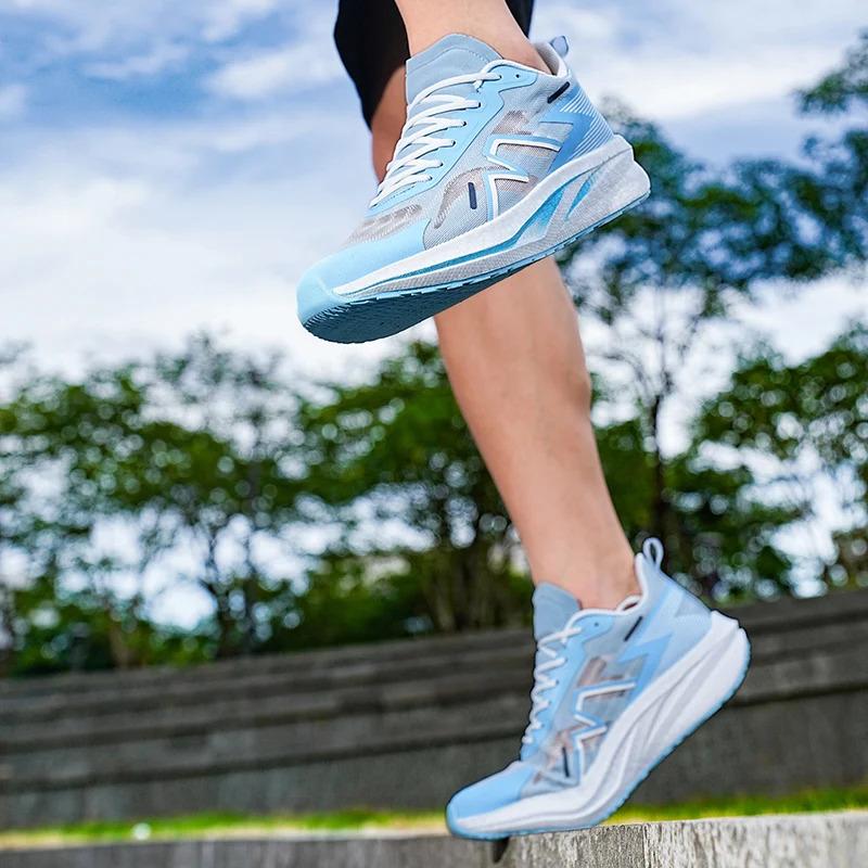 Low MOQ  Custom Men Lightweight Casual Sports Shoes Blank Mesh Breathable Women Fashion Running Walking Sneakers Runner Trainers_voghion.com