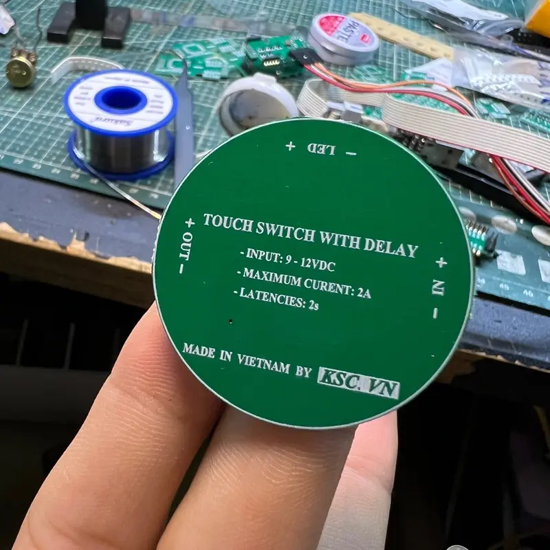 Mạch công tắc cảm ứng ( mẫu mới) điều khiền đèn có độ trễ kèm led và dây 3