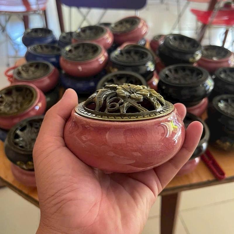 Trầm hương lư sứ cao cấp xông trầm 2