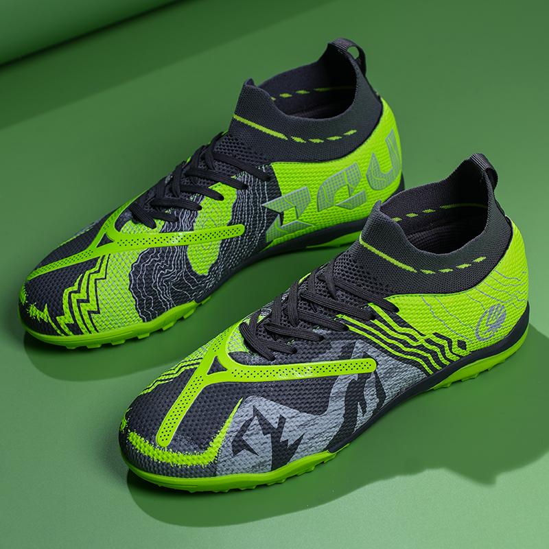 Product Introduction of （SIZE 32-45）Ready Stock Unisex Plus Size Football Shoes Outdoor Futsal Soccer Shoes Non-slip Training Shoes 23
