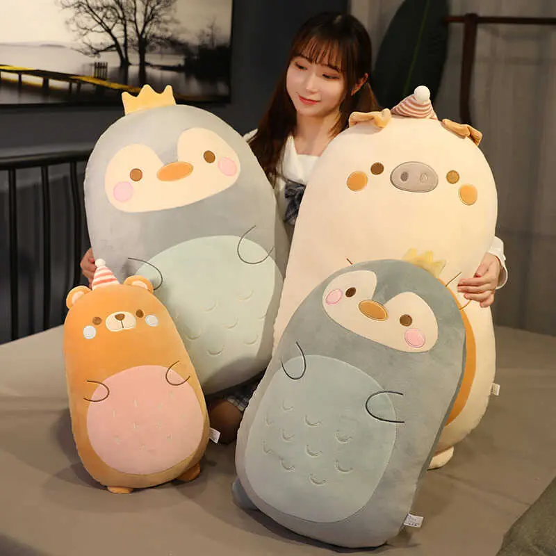 ของเล่นสัตว์น้อย ตุ๊กตายัดไส้ Squishy อ้วน ไดโนเสาร์ หมู เพนกวิน หมี ตุ๊กตานุ่ม มีขนาด 45/60 / 80 ซม. เหมาะสำหรับเอาใจเด็ก เบาะกำมะหยี่การ์ตูน