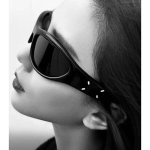 แว่นกันแดดทรงแคทอาย ขนาดเล็ก สำหรับผู้ชายและผู้หญิง อินเทรนด์ เท่ พรีเมี่ยม สไตล์เรโทร สไตล์ดาราอินเทอร์เน็ต ป้องกันรังสียูวี