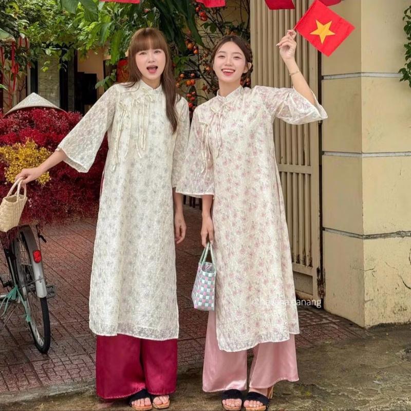 ￼Áo dài voan tơ TỬ KỲ in hoạ tiết hoa nhỏ pastel phối dây buộc nơ cách điệu kèm quần satin 1