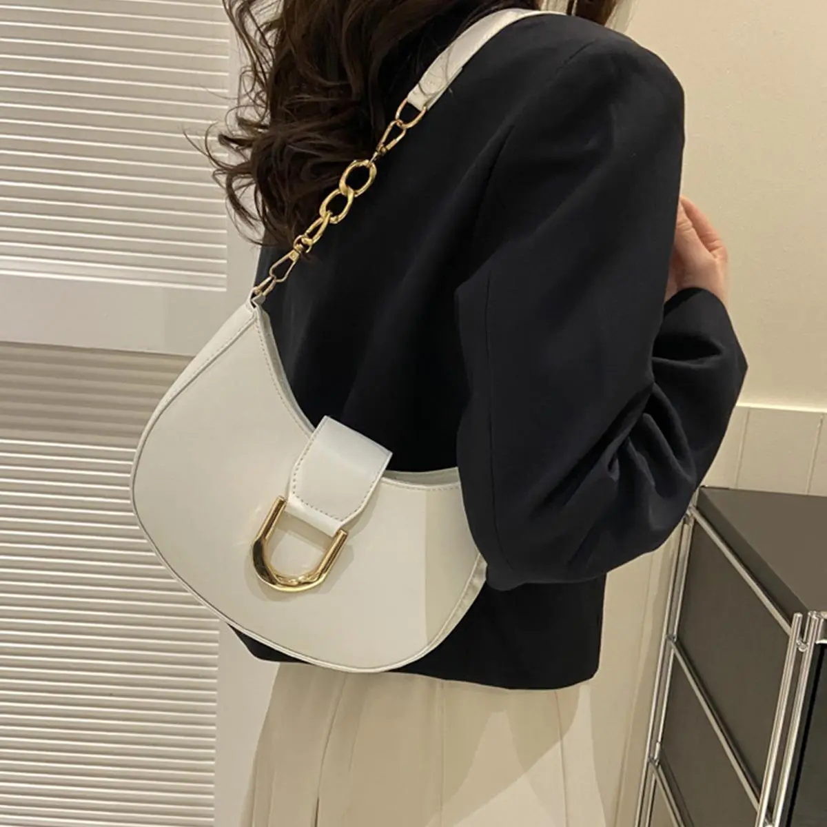Women Fashion Designer Crossbody Bags Travel Shoulder Bags Cute Half Crescent Handbags Purse Ladies Underarm Bags New