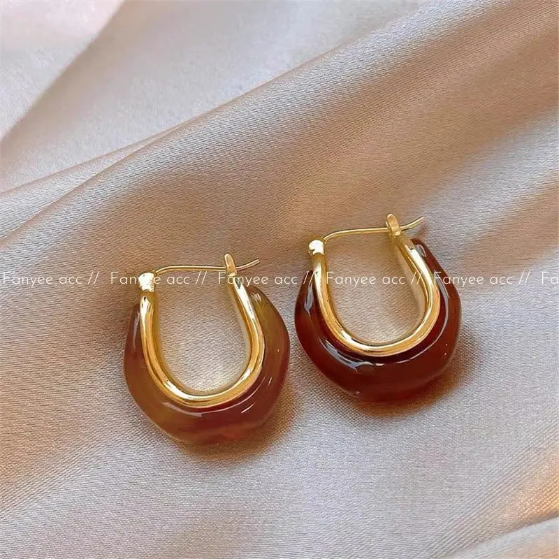 [Fanyee] Anting-anting akrilik tidak beraturan kuning metalik vintage Q508 1