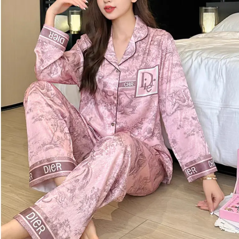 Piyama Sutra Es Wanita Baru Celana Panjang Pendek Satin Atasan Tidur Kain Satin Ukuran M L XL 2XL Pakaian Rumah Lukisan Tinta