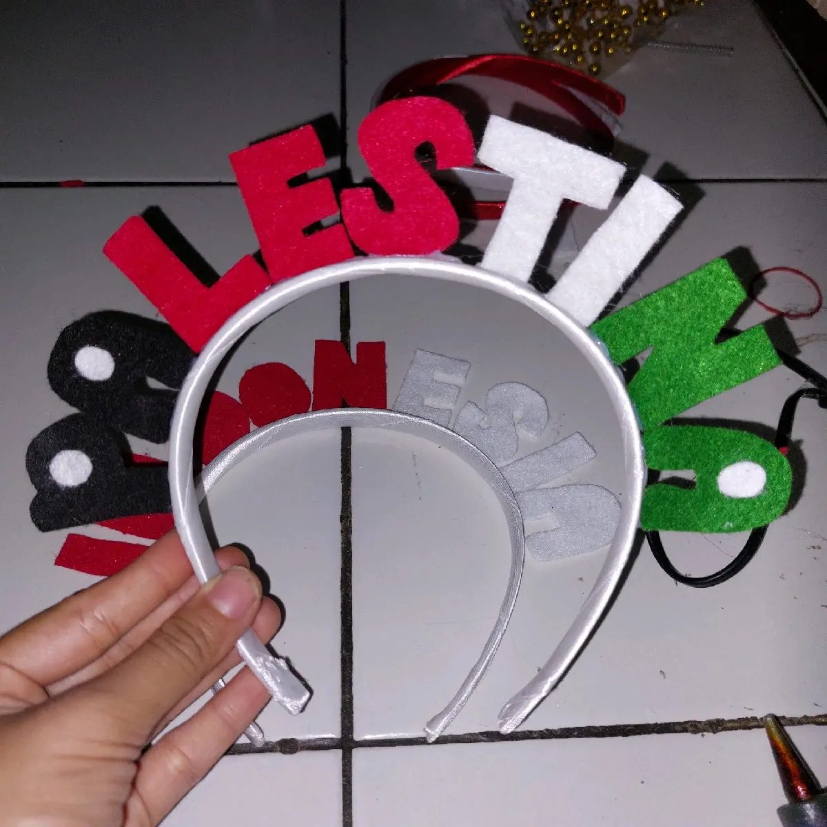 ready bando palestina, pernak pernik aksesoris rambut huruf palestina,bandana anti patah, aksesoris kemerdekaan indonesia, aksesoris rambut bandana merah putih, perlengkapan kemerdekaan, bendera merah putih, bendera palestina