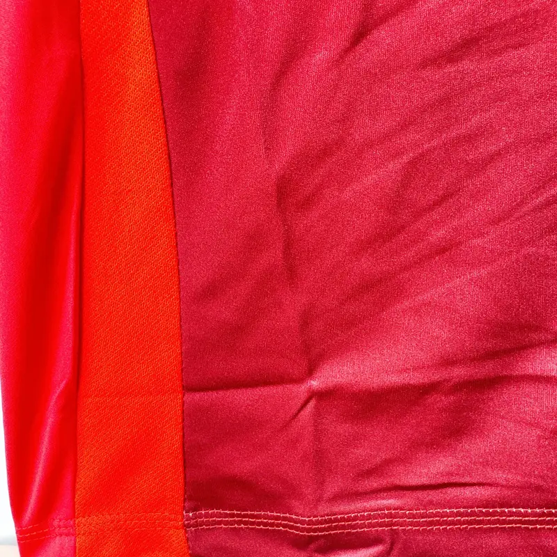 Bộ quần áo bóng đá Mờ U ĐỎ Sân Nhà  24/25 LOGO THÊU-  cổ tròn , Vải Thun lạnh, Top Sport Áo Nam Áo Thun 4