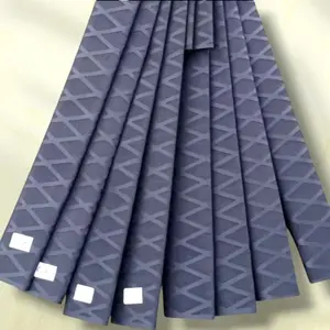 Karet Bakar Warna Hitam Motif Silang 30Cm 40Cm AA