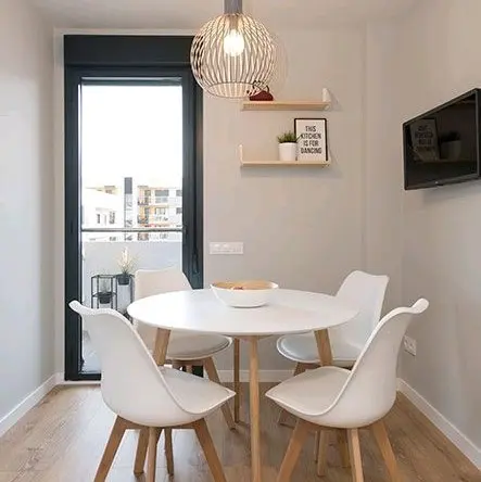 Ghế EAMES có  ĐỆM phong cách Châu Âu 6