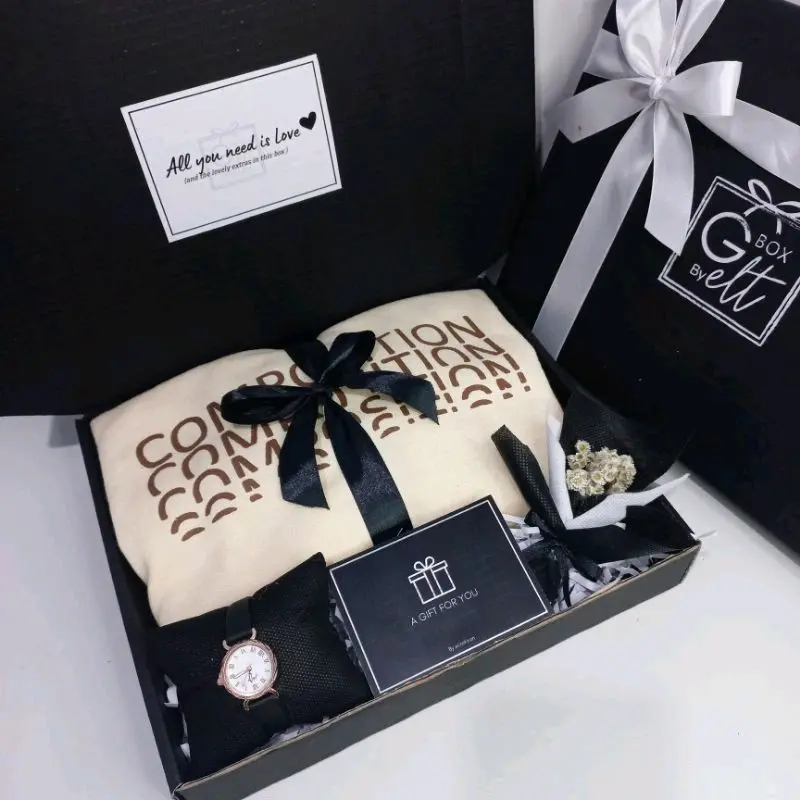 HAMPERS CEWEK SWEATER GIFT BOX HADIH ULTAH CEWEK KADO WISUDA ULANG TAHUN