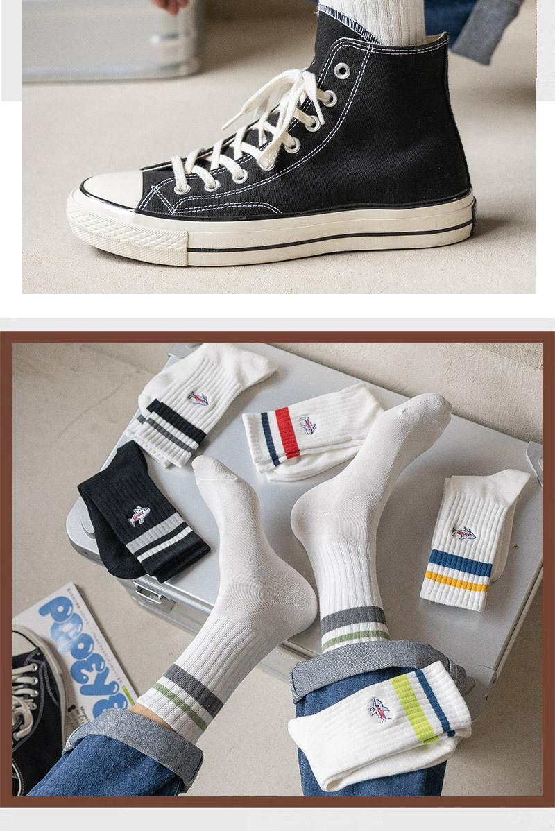 Product Introduction of Korean Instagram Trendy Human Snow Mountain Embroidered Mid Socks Men's Four Seasons Sports Hip Hop Couple Long Socks Cotton 4