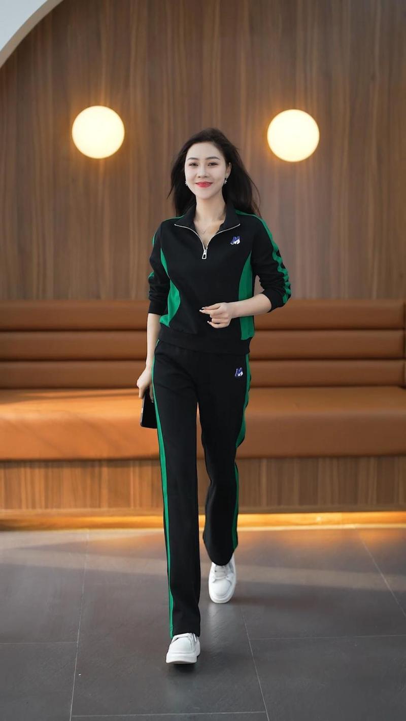 Product Introduction of Bộ Đồ Quần Áo Thể Thao, Dành Cho Phụ Nữ, Mùa Thu Dáng Rộng Vừa Vặn, Ngoại Cỡ, Áo Len Dài Tay Cao Cấp, Quần Dài, Phong Cách Phương Tây, Bộ Đồ Chạy Bộ, Bộ Đồ Hai Mảnh, Quần Áo Phụ Nữ Sport 6