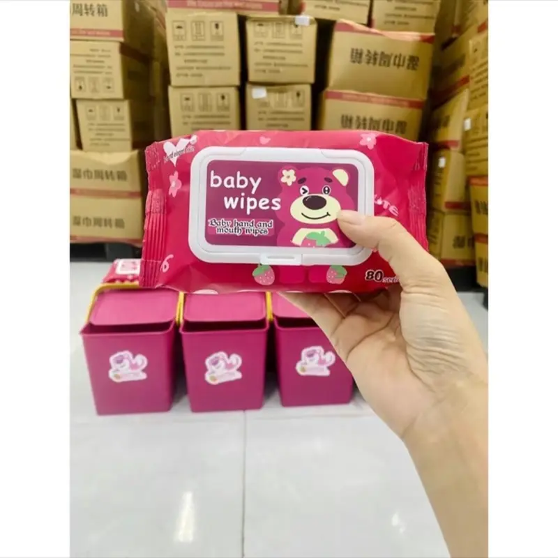 Thùng 10 Gói Khăn Ướt Gấu Dâu Losto Chính Hãng Tặng Kem Thùng Nhựa Đáng Yêu Voi Tiện Lợi Cho Bé 7