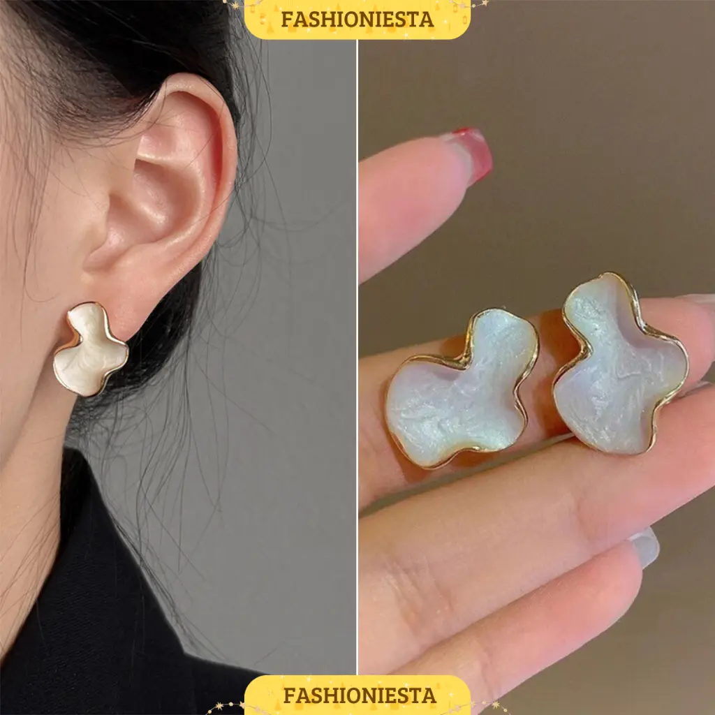 Anting-Anting Abstrak Putih S925 Anti Karat Aksesoris Wanita Korea Style Fashion