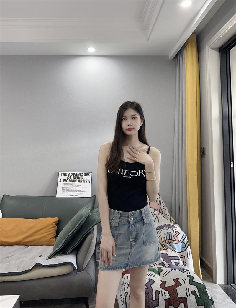 Product Introduction of Áo Vest Bên Trong Cổ Điển Màu Vàng, Cô Gái Nóng Bỏng Gallus, Áo Ngực Nữ Có Đệm Ngực, Áo Ống Nữ, Dễ Thương Và Gợi Cảm, Áo Độc Đáo Ngắn, Thích Hợp Mặc Ngoài Trời 20