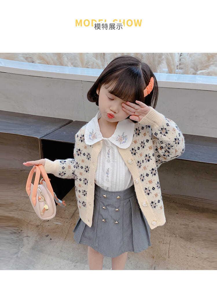 Product Introduction of Girls' Fashionable Sweater Coat Spring and Autumn Children's Knit Cardigan 2024 Autumn New Children's Casual Autumn Outerwear 4