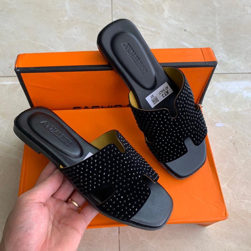   SIZE 35-40 Dép lê nữ đính đá siêu cấp mới nhất năm size từ 35-40 DéP GiàY Shoes Cao Su Nhung 