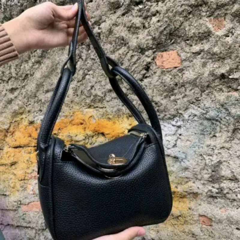 TAS WANITA SELEMPANG MULTIFUNGSI LD 1