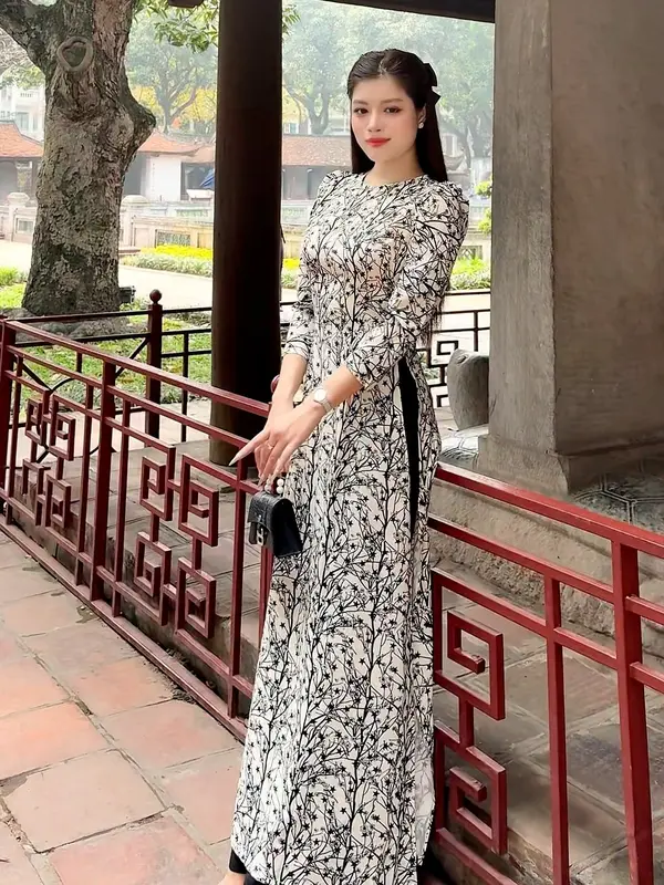 Áo dài hoa sao, hoa nhí đen cổ tròn, tay phồng thanh lịch - Áo dài Nữ dáng truyền thống - Mã HN05 5