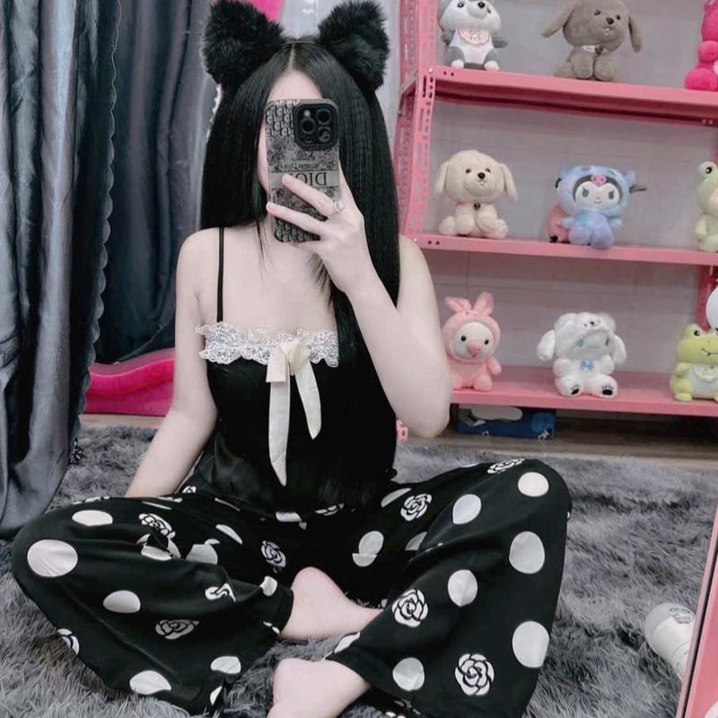 Sét bộ dây nơ lụa xinh (freesize 40-55kg) có mút ngực tôn dáng nhún chun cho nữ - Women Nữ Nhung Áo Quần Ngủ đồ Kem Sen Voi 0