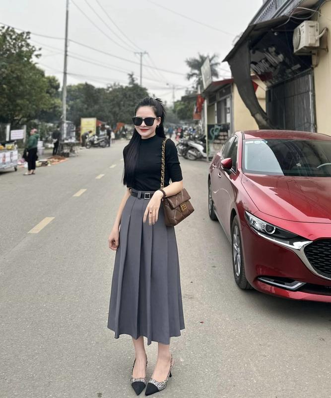 Chân váy xếp ly dài 85 chất liệu cao cấp Vitex Cát Hàn sang chảnh, sành điệu M235. Khoá kéo sau, giặt máy thoải mái, không nhăn, không bai xù. thắt lưng