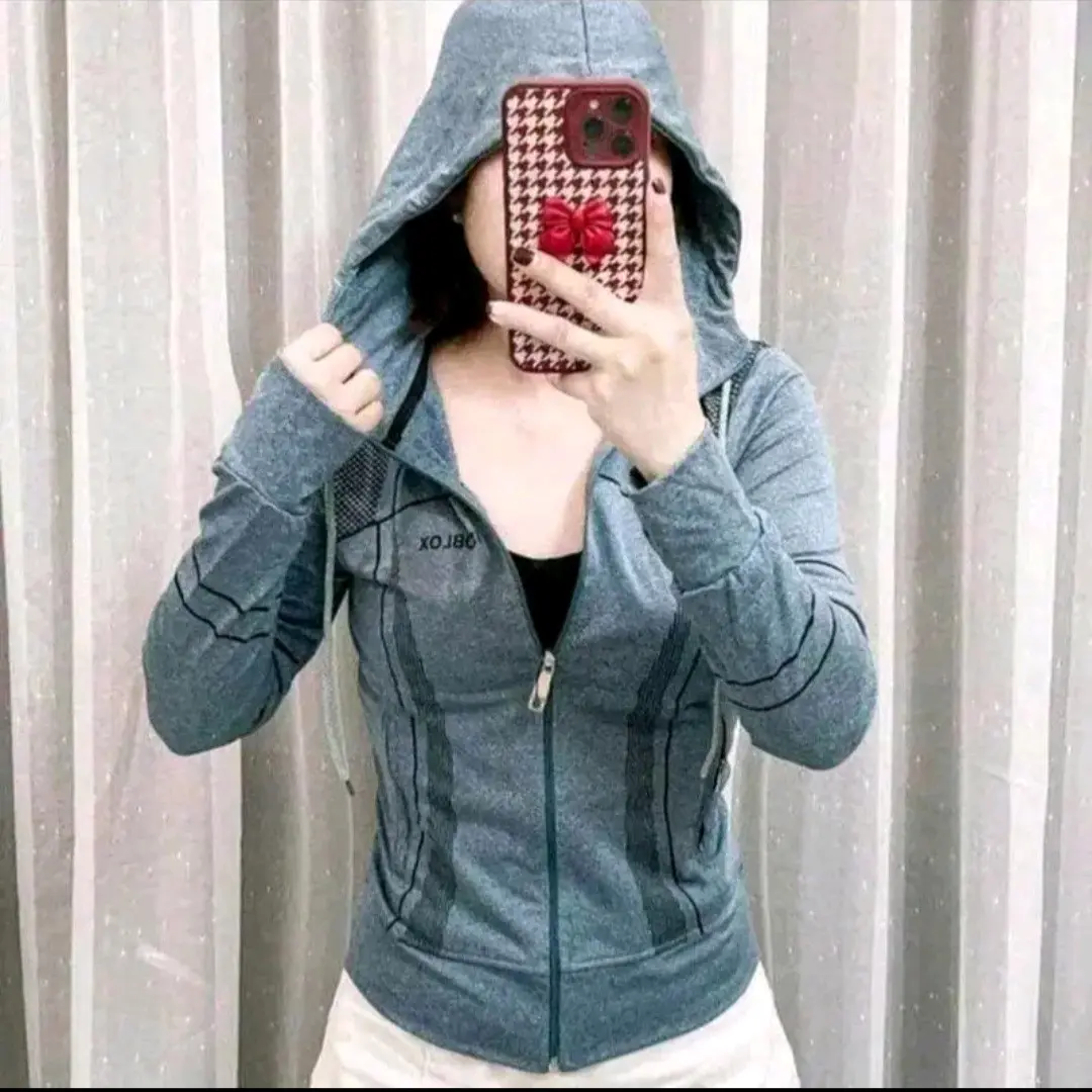 Áo khoác đốm có nón chống nắng áo có 4 túi tay có xỏ ngón chất Thun lạnh Nữ