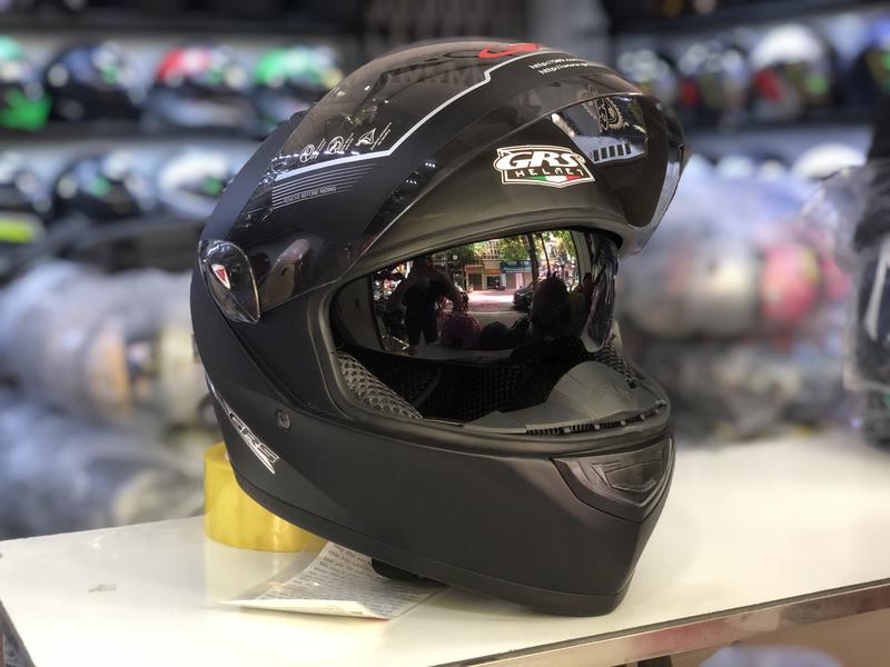 MŨ BẢO HIỂM FULLFACE CHÍNH HÃNG GRS 2 KÍNH BẢO HÀNH 12 THÁNG
