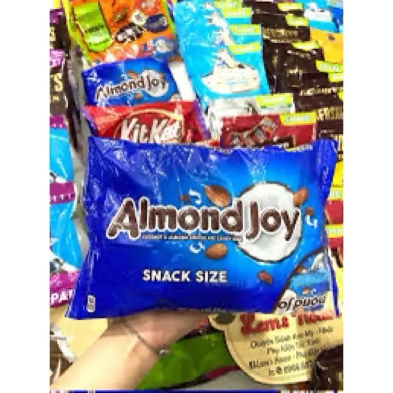 CHOCOLATE SỮA DỪA MIX HẠT HẠNH NHÂN- ALMOND JOY snack size 320gr