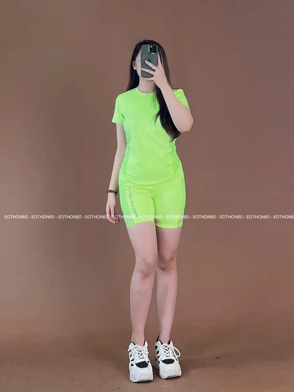 Set thể thao lỡ, áo vạt bầu form ôm chất thun co giãn cực tốt 3