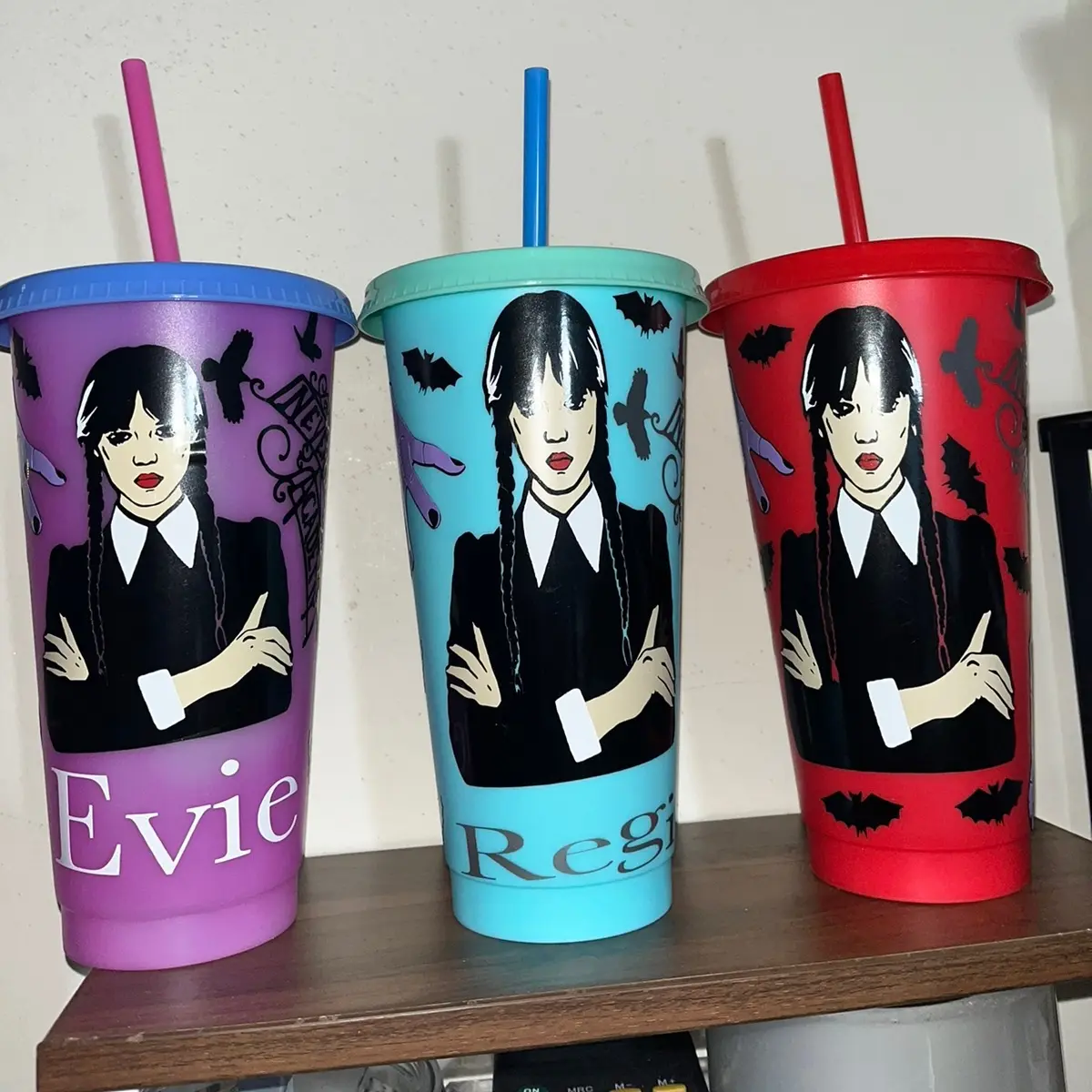 24 Oz W Adams Reusable color changing cold cup (cup colour&lid will vary)