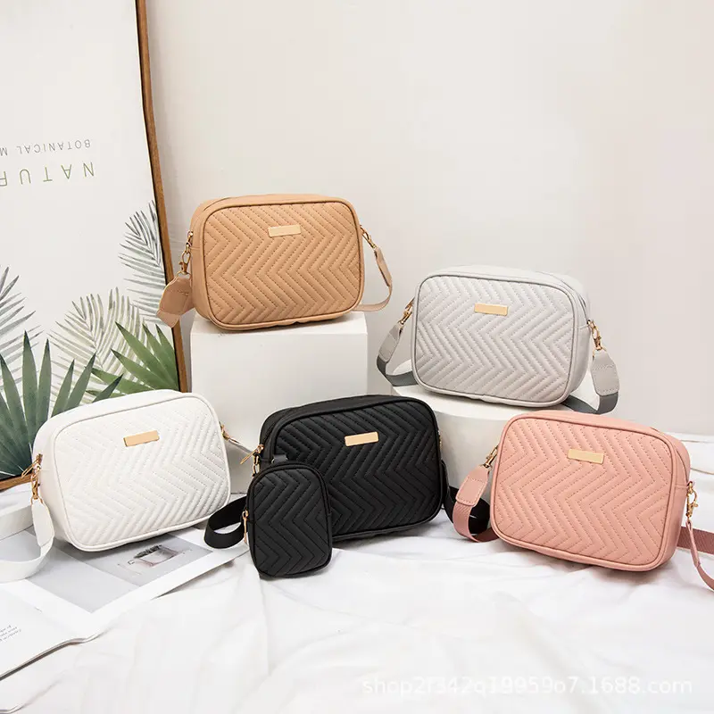 High-end Women's Bag 2024 New Two-piece Set Crossbody Bag Wave Pattern Embroidered Shoulder Bag Wholesale Bags