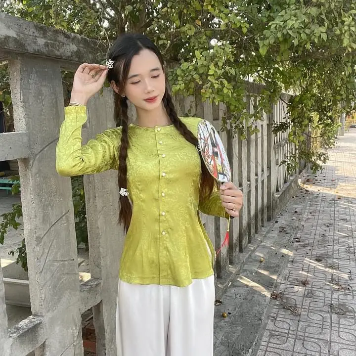 Áo lẻ [ Không kèm quần] Cổ Tròn Tay Dài  chất Gấm hoa loại 1 ,mềm mại, thoáng mát Women Top 6