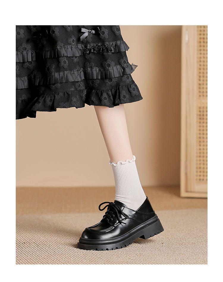 Product Introduction of Genuine Leather Loafers for Women 2024 Spring and Autumn New Soft Sole Thick Sole Lace-up Retro Single Shoes Versatile British JK Small Leather Shoes Women 18