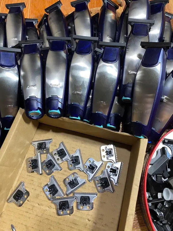 Tông Đơ Bấm Viền Kemei 5021 bản ĐỘ PIN, MÀI CHUỐT LƯỠI 7