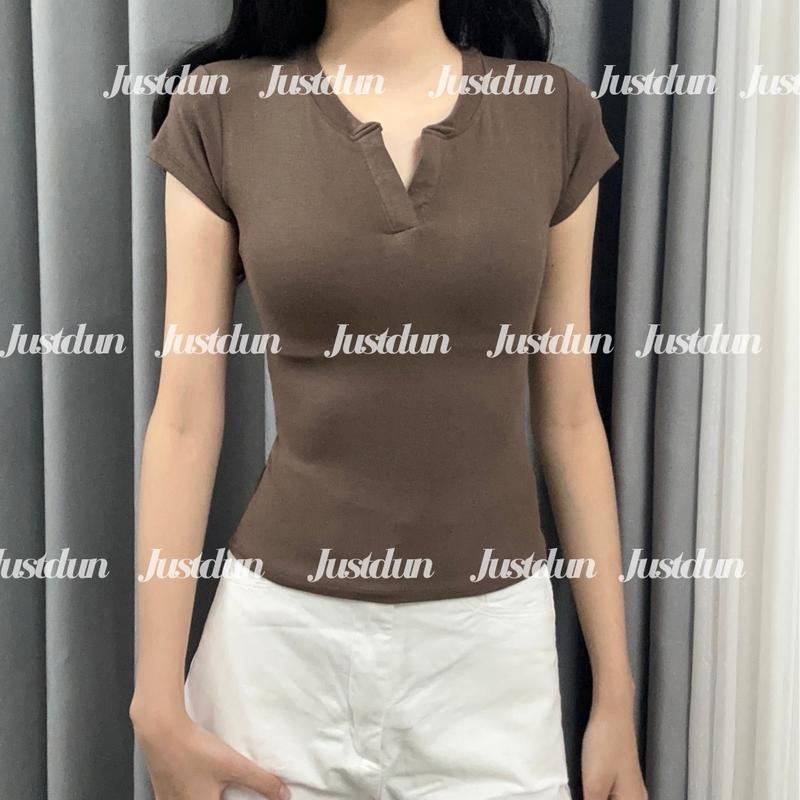 Áo Thun Nữ Ôm Body JUSTDUN E44 – Cổ Trụ Tàu Tay Ngắn, Vải Cotton Mềm Mịn Co Giãn 4 Chiều, Thoáng Mát | BigBuy360 - bigbuy360.vn