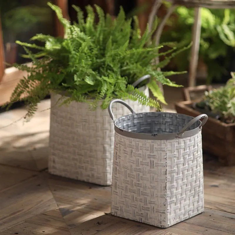 Table Retro Iron Art Three-Dimensional Flower Basket Storage Basket Garden Decoration American Distressed Home Decoration Floral Photography Props