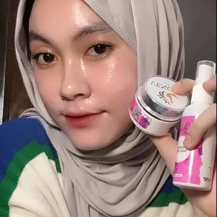 TONER VENORA BRIGHTENING FACE TONER 2