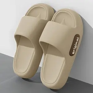 Sandal wanita model rasa menginjak kotoran, sol tebal, anti selip untuk kamar mandi, sandal dalam rumah, EVA, sandal musim panas untuk dipakai di luar, sandal pria