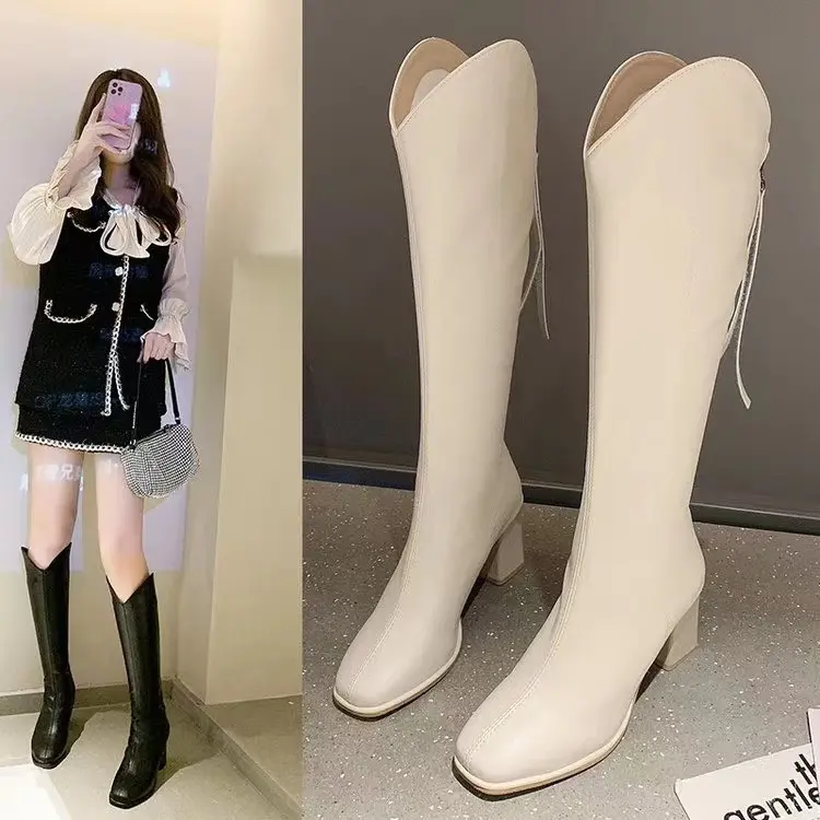 Bốt Đùi Cổ Chữ V, Gót Vuông 5cm, Dành Cho Nữ, Dưới Dưới Đầu Gối, Có 2 Màu: Kem Và Đen, Cực Kỳ Xinh Xắn 1