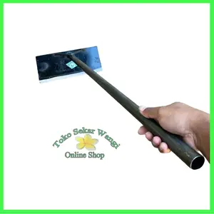 Full Besi Garukan Gabah Garuk Kohe Kuat Dan Kokoh Serbaguna Templar Cangkul Sampah Kotoran Pegangan Pipa Besi / Cangkul Lebar