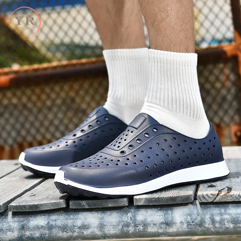 New Style Native Shoes Men Sports Sandals Beach Breathable Casual Fashion Shoes size 36-45 Closed Trainers Runner Boy