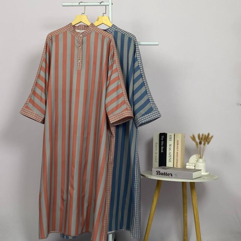 Asaya Gamis Wanita Elegan Motif Garis Kotak Biru Abu Modern Kekinian