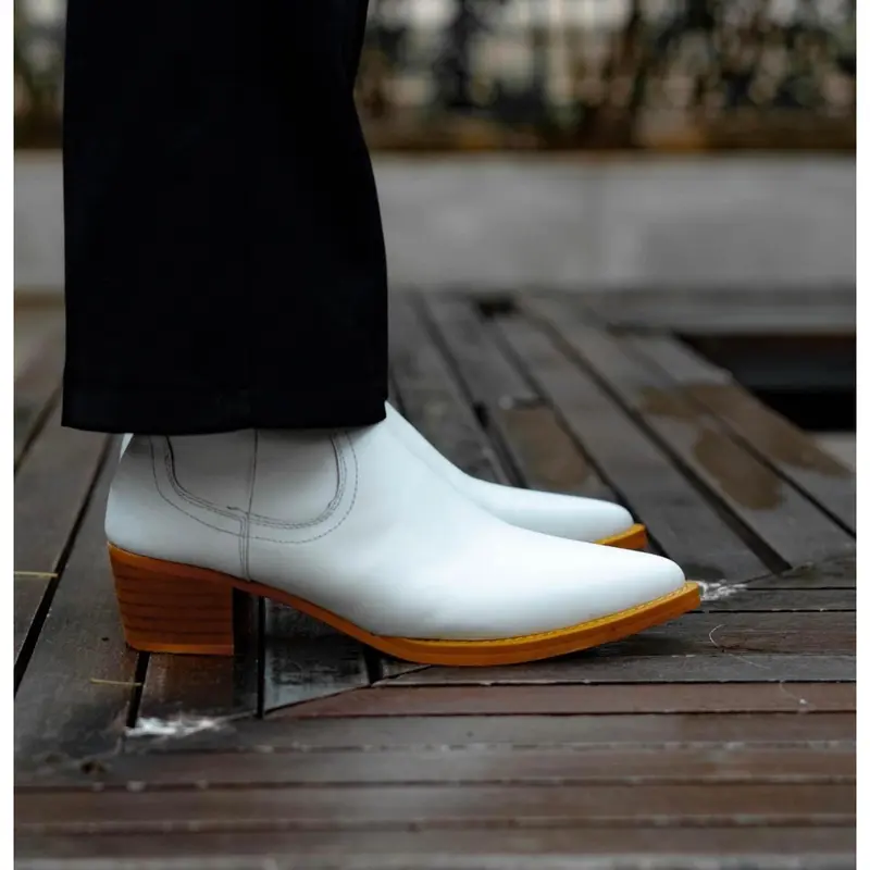 Lukas Boots Da Bò Nguyên Tấm Zip Bốt Nam Trắng Đế Vàng, Gót Gỗ 5cm Mũi Nhọn Khóa Kéo YKK Chính Hãng - TDK Shoemaker 3
