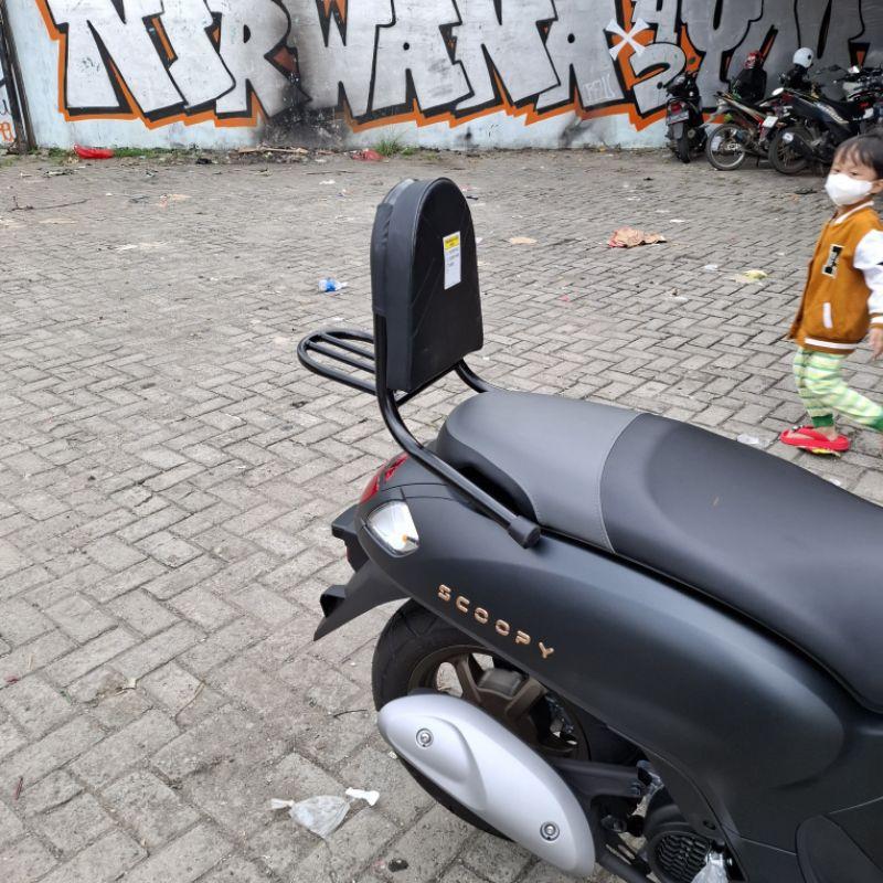 Sandaran Jok Belakang Scoopy Terbaru 2024 2025 Busa Tebal Empuk 3