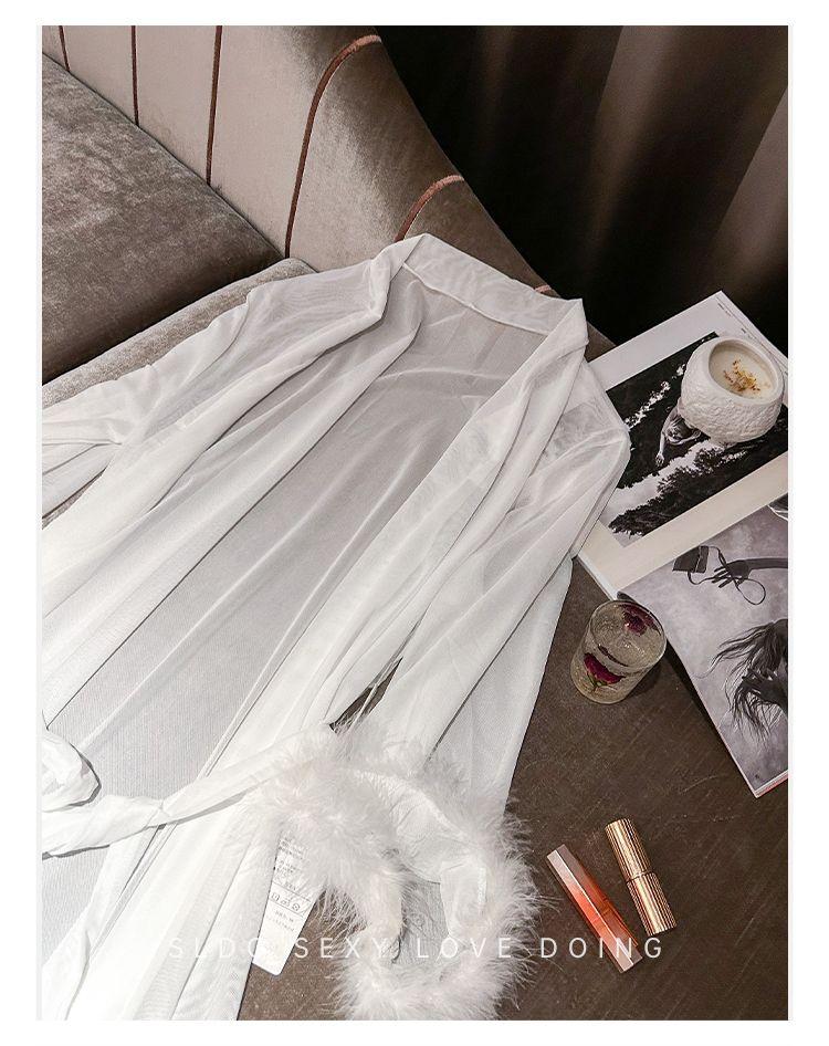 Product Introduction of High Quality in Stock-Limited Offer Sldo Flagship Store French Advanced Sense Long Sleeve Nightgown White Feather Princess Loose Sexy Morning Gowns-TK Hot Sale Quality Certification Womenswear Loungewear Original Nightwear 18